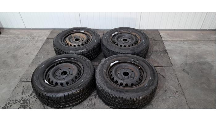 Kit jantes + pneumatiques Ford Transit