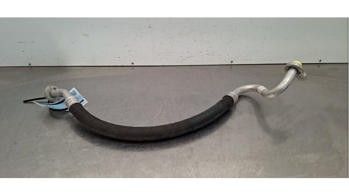 Tuyau clim Volvo XC40