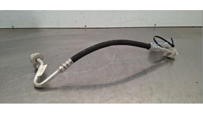 Tuyau clim Volvo XC40