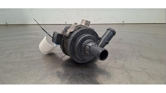 Pompe à eau supplémentaire Volvo XC40