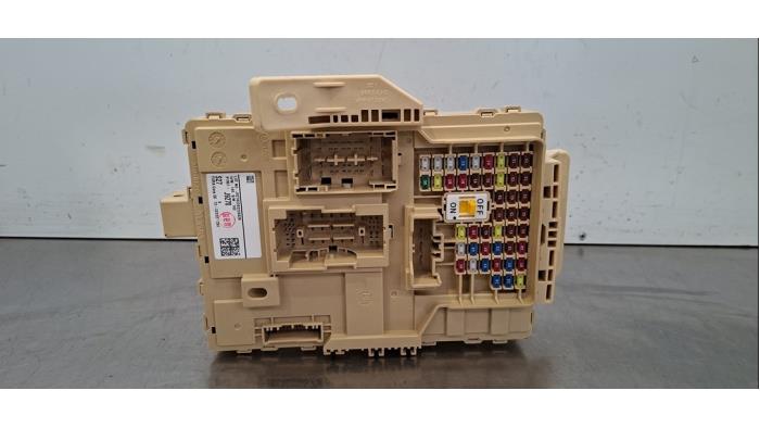 Boîte à fusibles Hyundai Kona