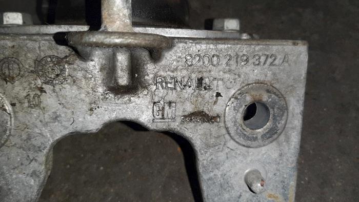 Support moteur Opel Vivaro