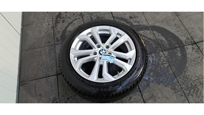 Jante + pneu d'hiver BMW 3-Série