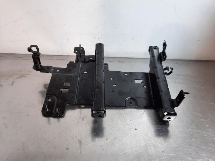 Support (divers) Peugeot 408