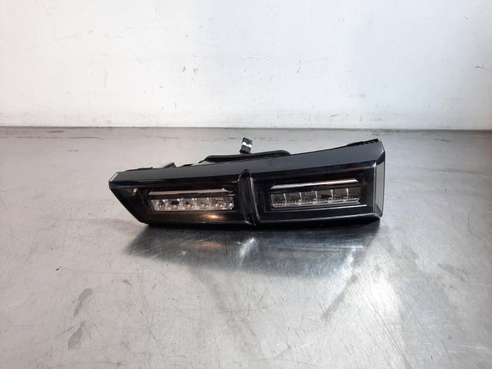 Feu arrière droit Peugeot 408