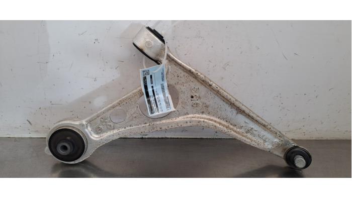 Bras de suspension avant droit Nissan Qashqai