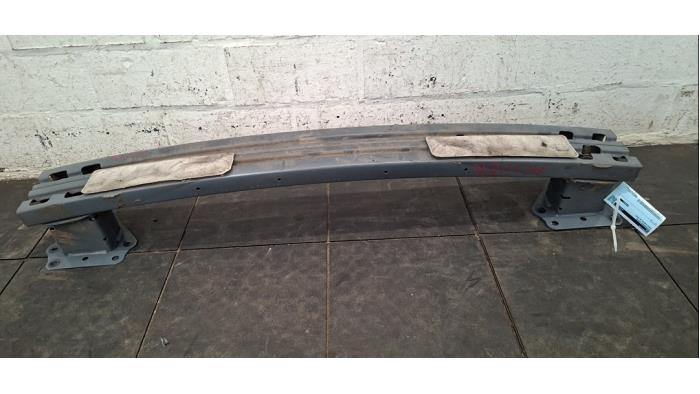 Cadre pare-chocs arrière Nissan Qashqai