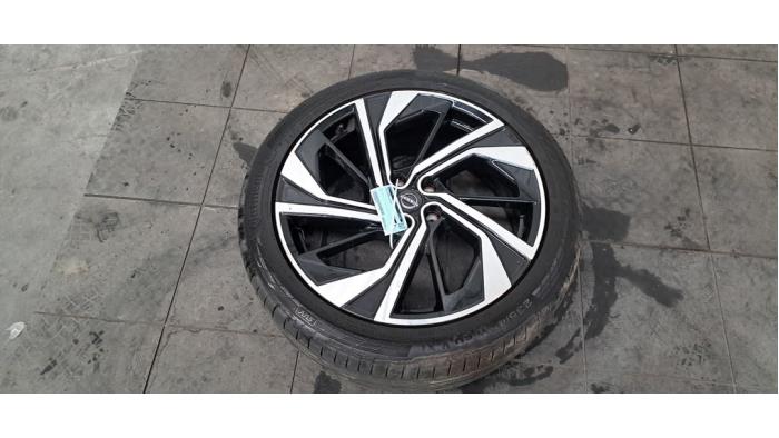 Jante + pneumatique Nissan Qashqai