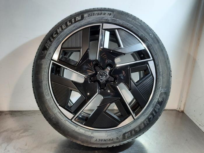 Jante + pneumatique Peugeot 408