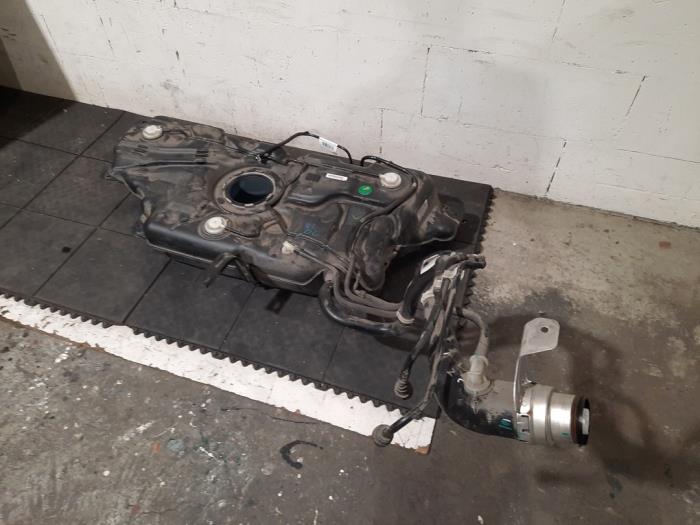 Réservoir de carburant Citroen C5