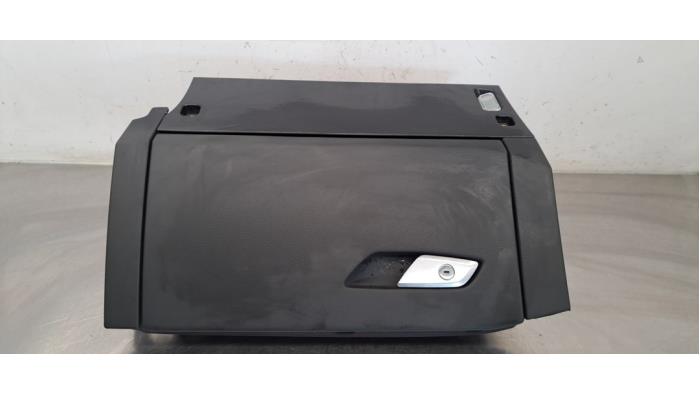 Boîte à gants Audi A7