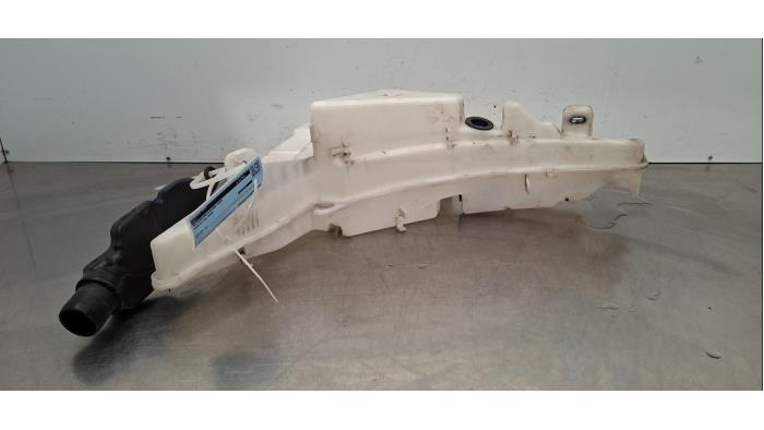 Réservoir lave-glace avant Audi A7