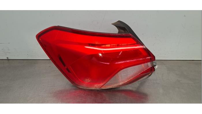 Feu arrière gauche Ford Focus