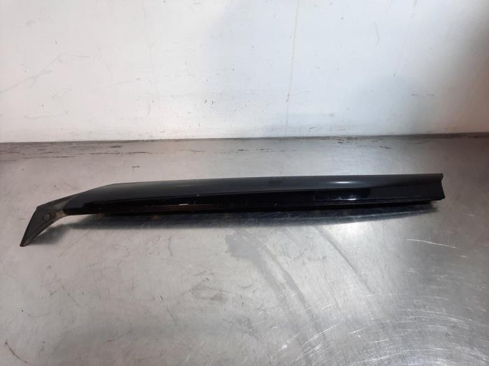 Protection montant A gauche Citroen C5