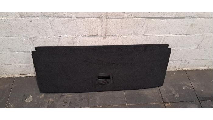 Plage arrière Peugeot 5008