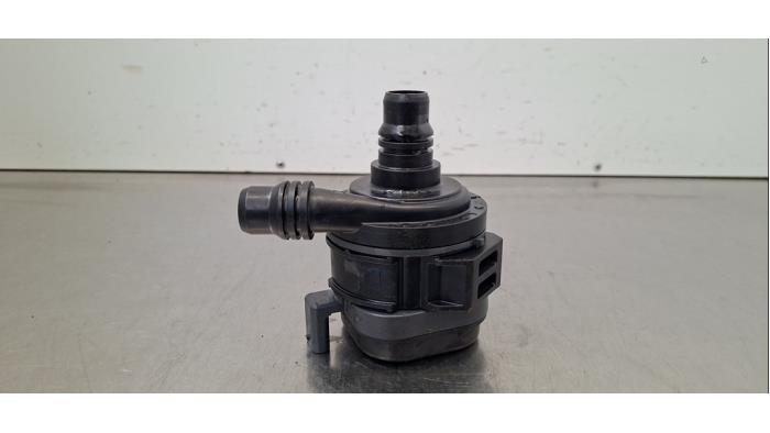 Pompe à eau supplémentaire Peugeot 5008