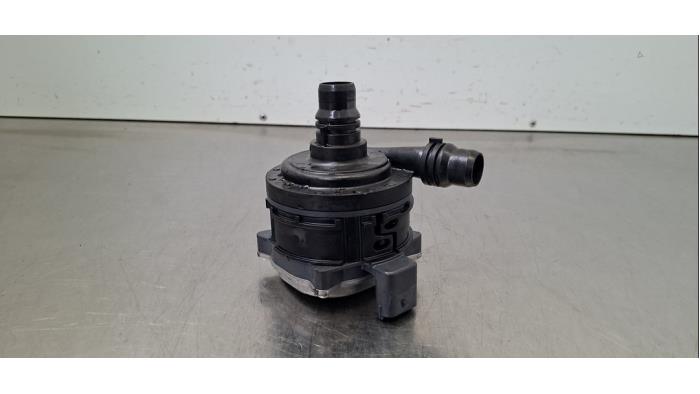 Pompe à eau supplémentaire Peugeot 5008