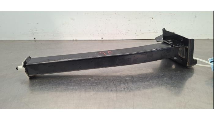 Support partie avant Peugeot 5008