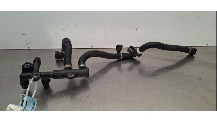 Tuyau radiateur Peugeot 5008