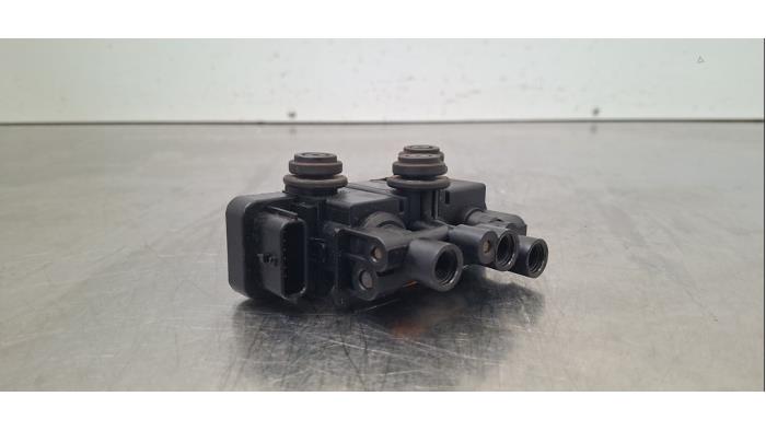 Module suspension à air Landrover Range Rover L560 Velar