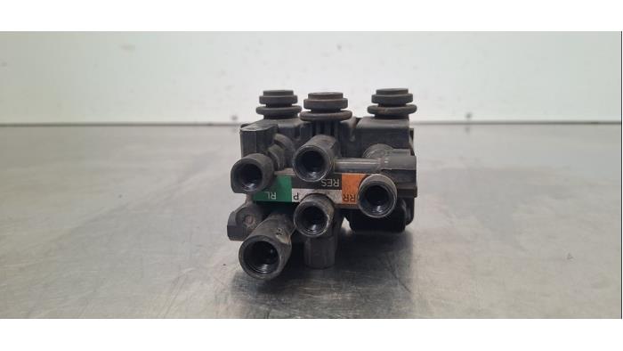 Module suspension à air Landrover Range Rover L560 Velar