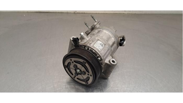 Pompe clim Ford Focus