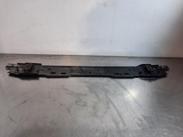 Barre radiateur Peugeot 308