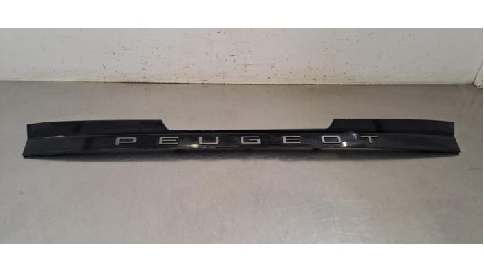 Bande décorative Peugeot 5008