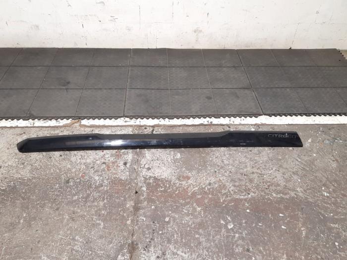 Rail de toit gauche Citroen E-C3