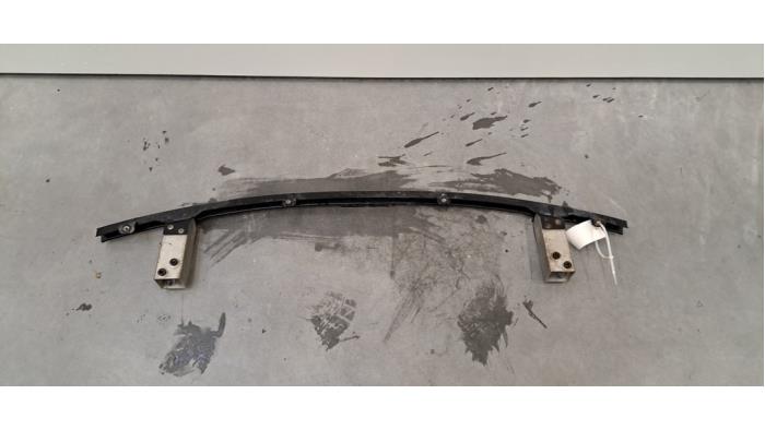 Cadre pare-chocs avant Alfa Romeo Giulia