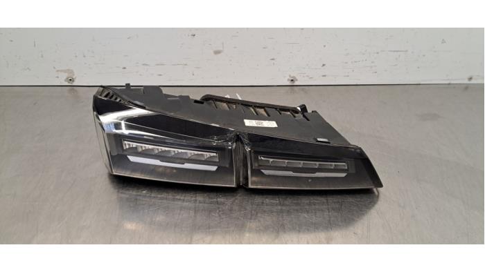 Feu arrière gauche Peugeot 308