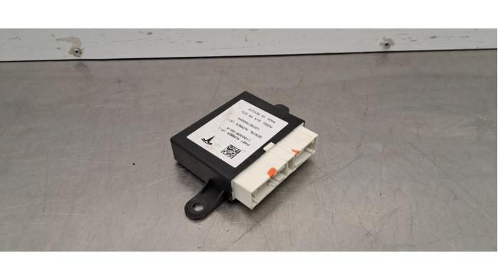 Module PDC Tesla Model X