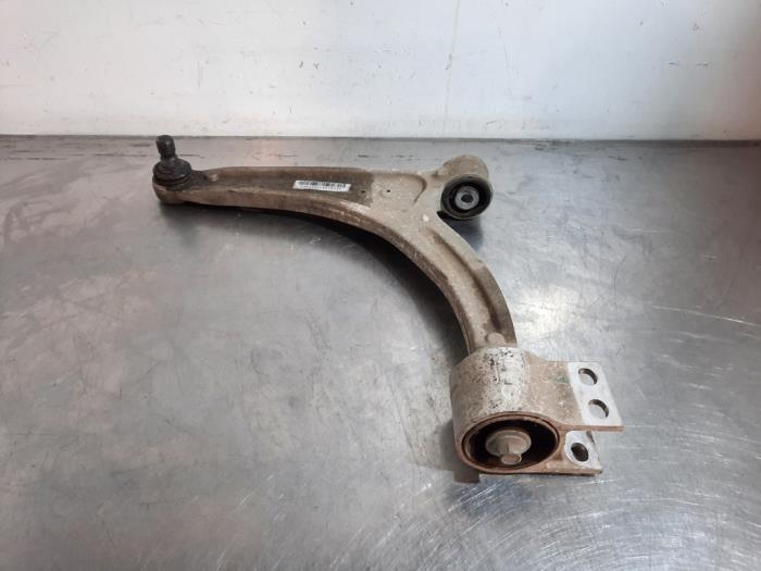 Bras de suspension avant gauche MG Marvel R