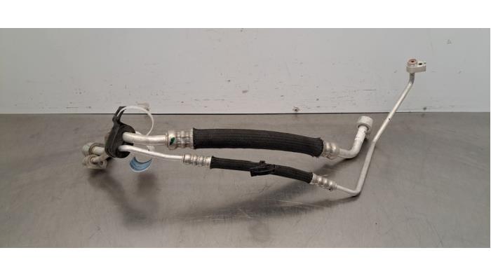 Tuyau clim Tesla Model X