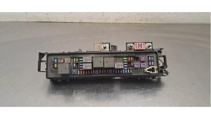 Boîte à fusibles Tesla Model X