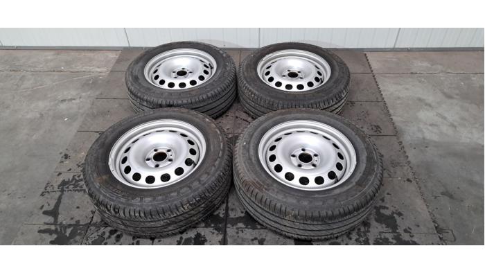 Kit jantes + pneumatiques Citroen Jumpy