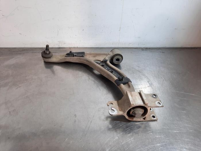 Bras de suspension avant gauche Mercedes A-Klasse