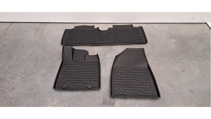 Kit tapis BYD Dolphin