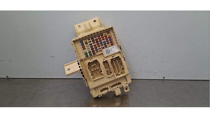 Boîte à fusibles Hyundai Ioniq