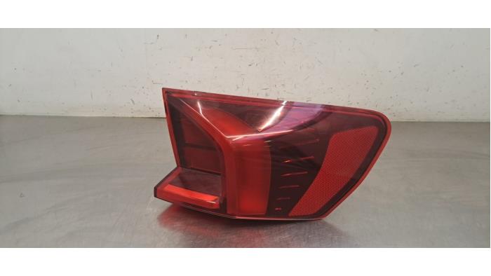 Feu arrière droit BMW X1