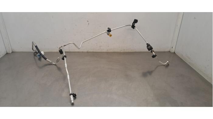 Tuyau clim Peugeot Expert