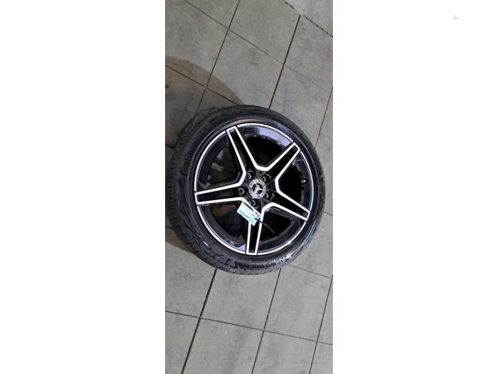 Jante + pneumatique Mercedes A-Klasse