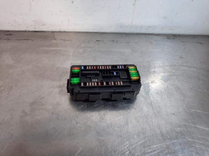 Boîte à fusibles BMW 1-Série