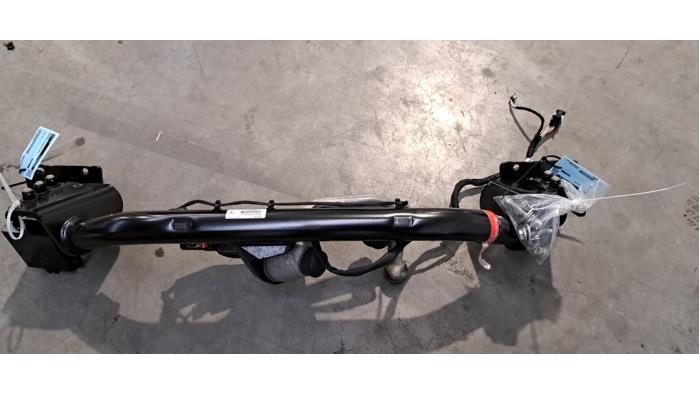 Crochet d'attelage Mercedes A-Klasse