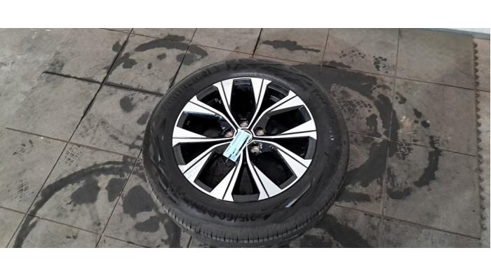 Jante + pneumatique Renault Clio