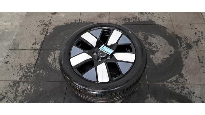 Jante + pneumatique BYD Dolphin