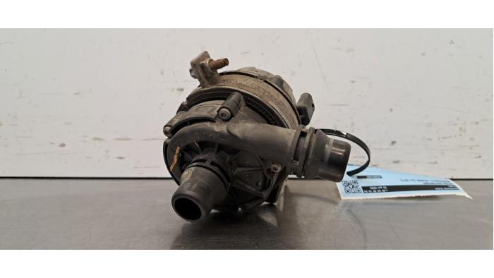 Pompe à eau supplémentaire Mercedes C-Klasse