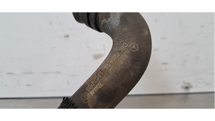 Tuyau radiateur Mercedes C-Klasse