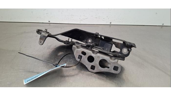 Charnière capot Mercedes C-Klasse