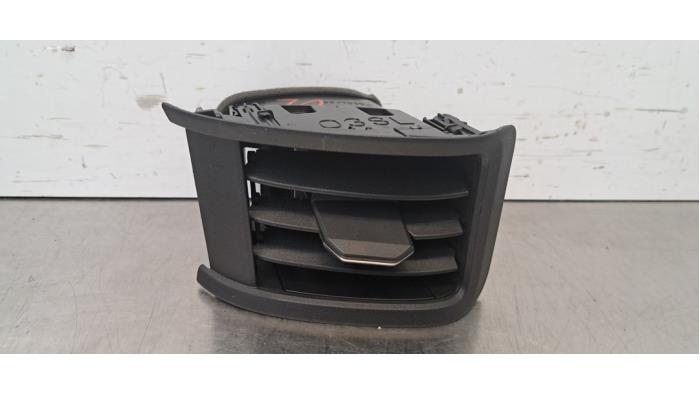 Grille aération tableau de bord Toyota bZ4X